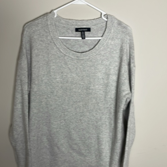 Ellen Tracy Soft Light Gray Boyfriends Sweater- Large - Picture 3 of 10